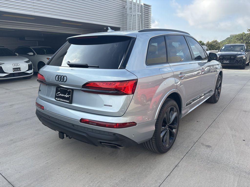 new 2025 Audi Q7 car, priced at $63,487