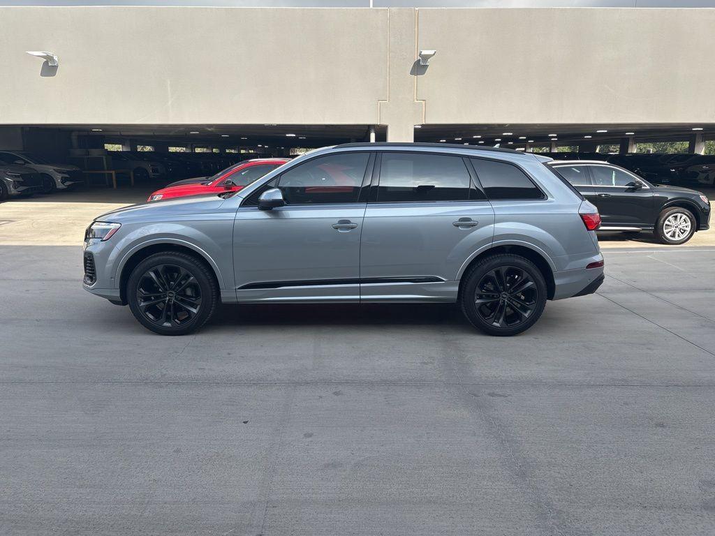 new 2025 Audi Q7 car, priced at $63,487