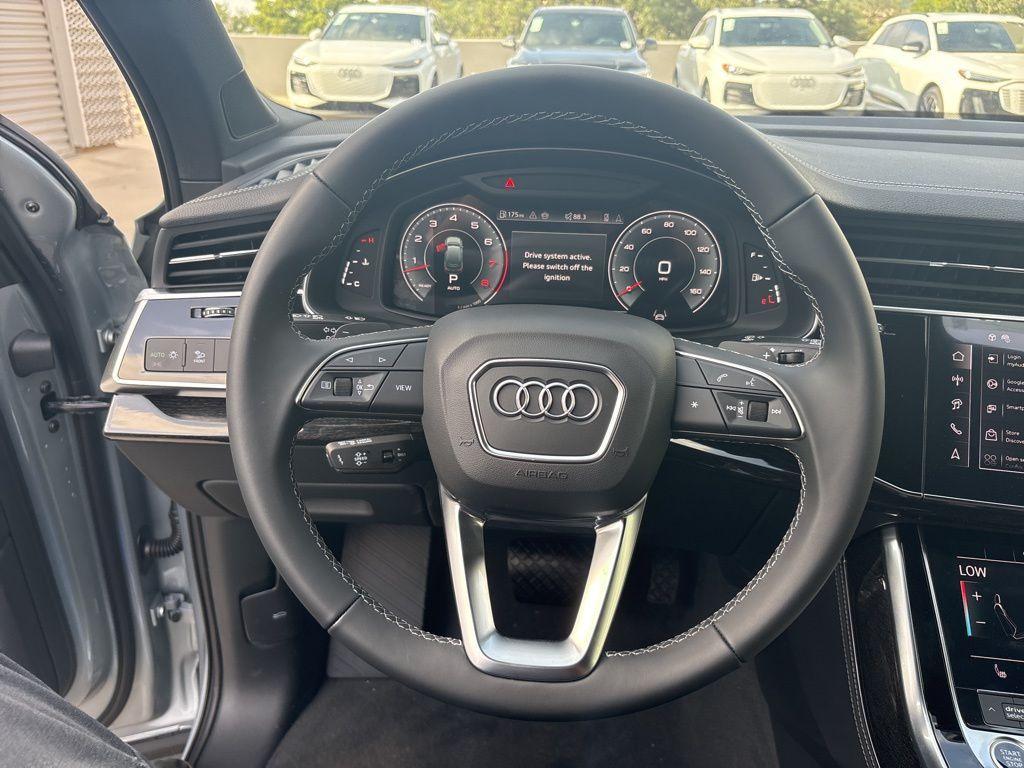 new 2025 Audi Q7 car, priced at $63,487