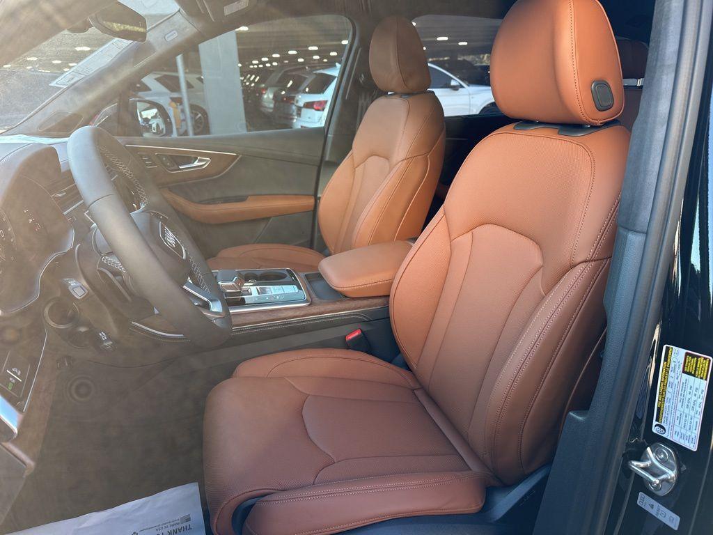 new 2025 Audi Q7 car, priced at $77,835