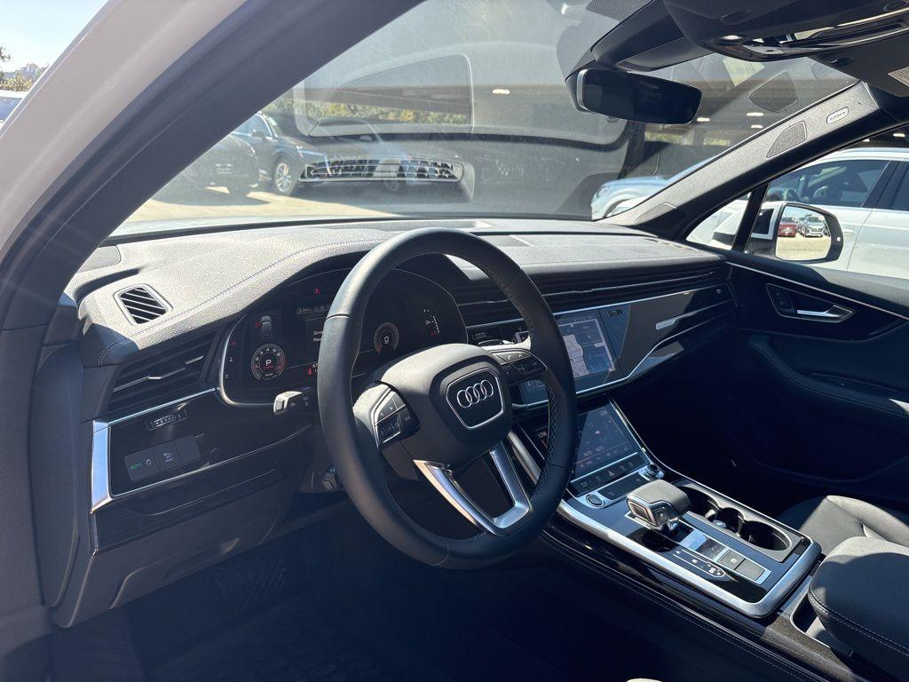 used 2025 Audi Q7 car, priced at $55,991