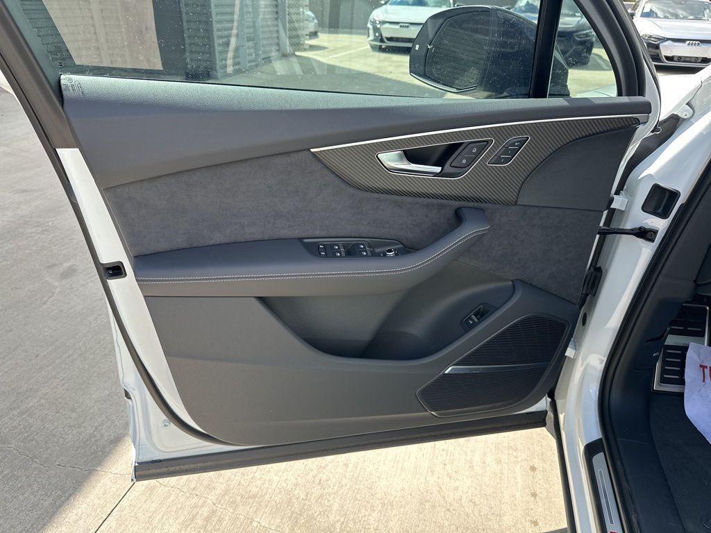 new 2025 Audi SQ7 car, priced at $91,133