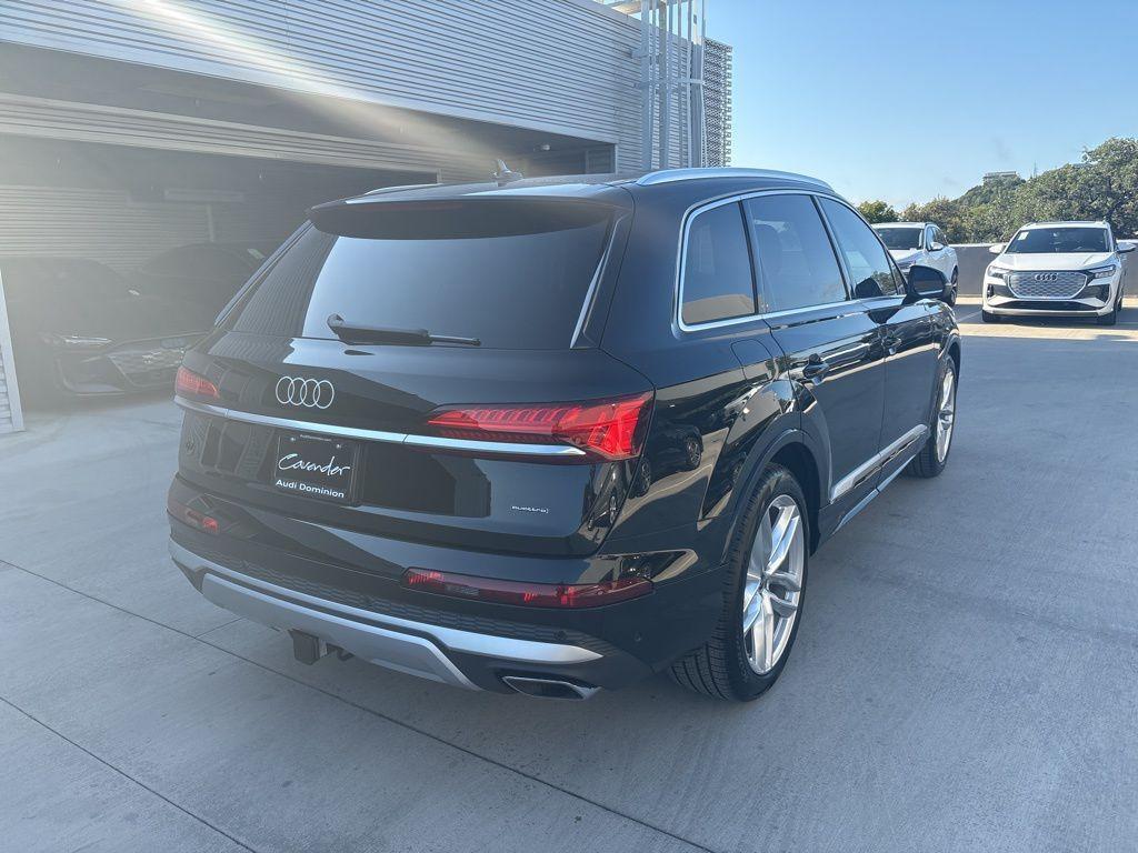 new 2025 Audi Q7 car, priced at $72,480