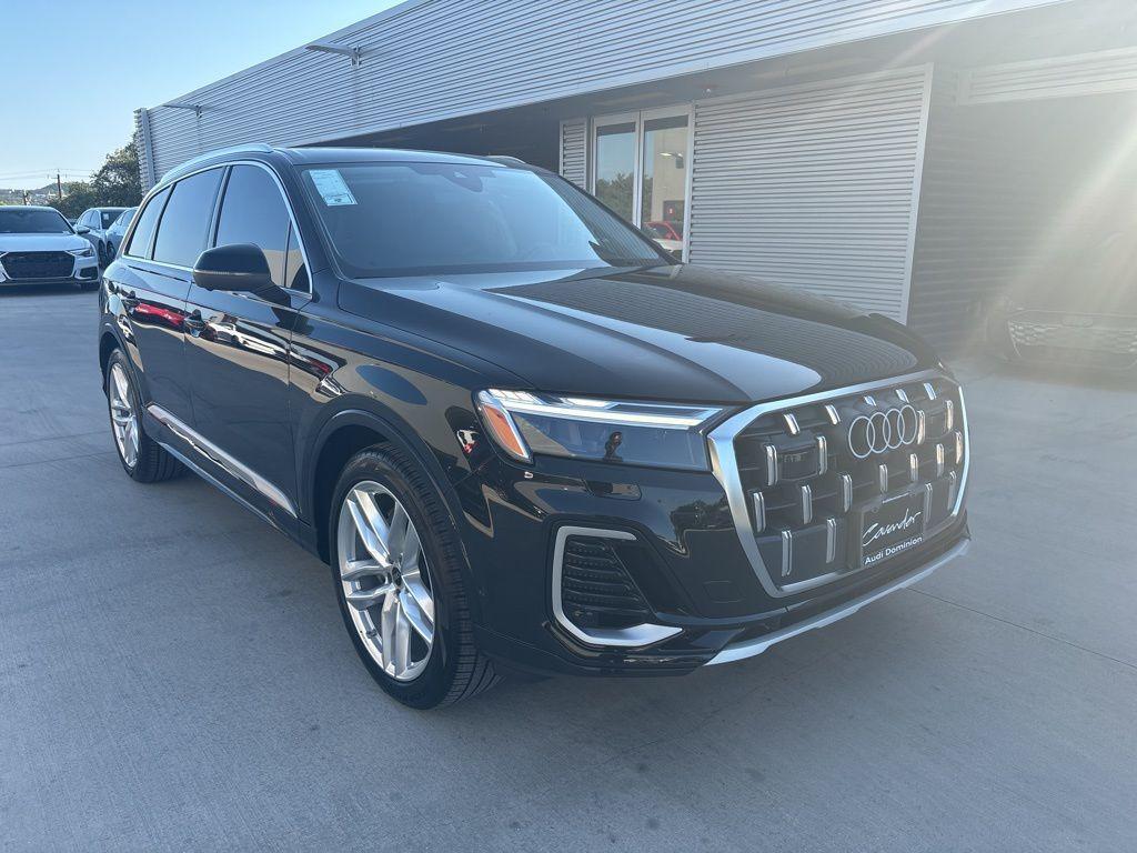 new 2025 Audi Q7 car, priced at $72,480