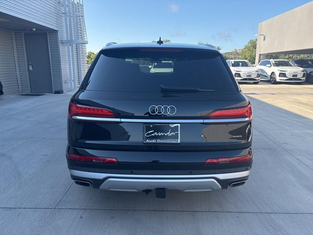 new 2025 Audi Q7 car, priced at $72,480