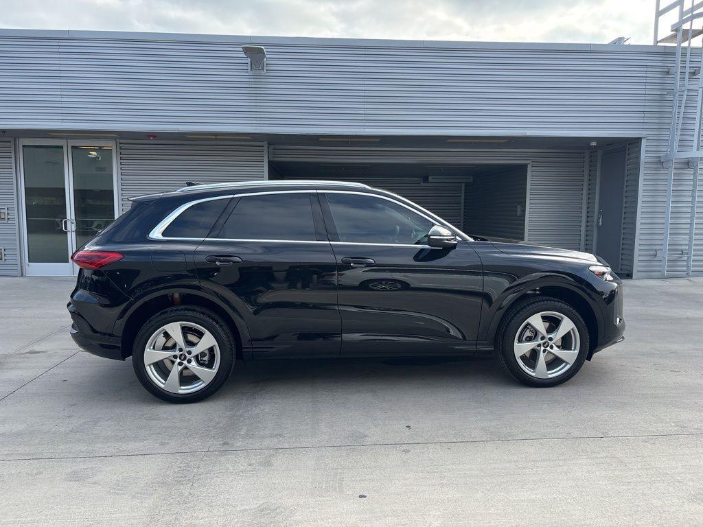 new 2025 Audi Q5 car, priced at $61,950