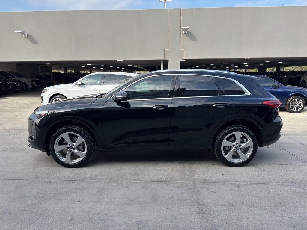 new 2025 Audi Q5 car, priced at $61,950