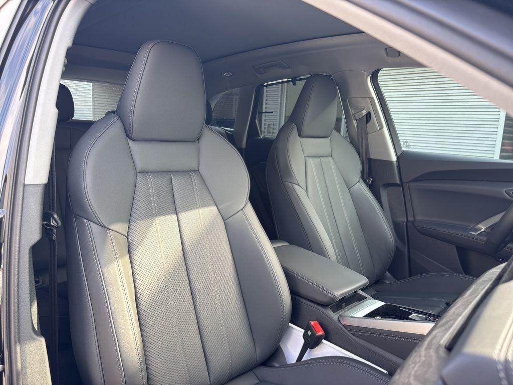 new 2025 Audi Q5 car, priced at $61,950