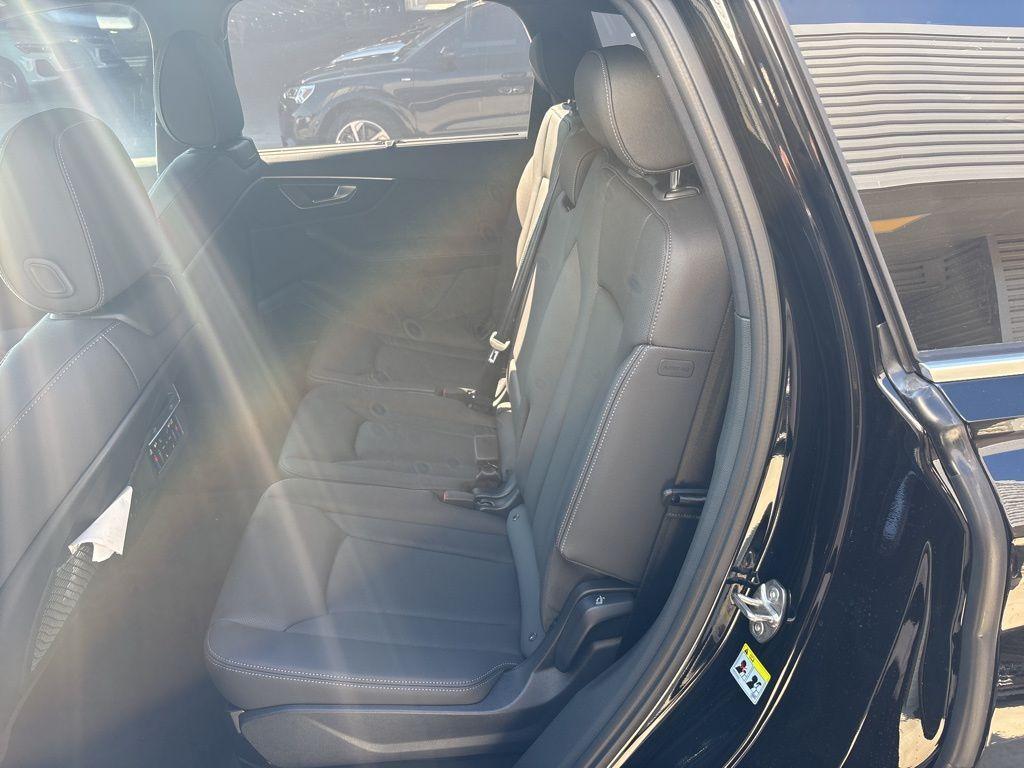 new 2026 Audi Q7 car, priced at $76,445
