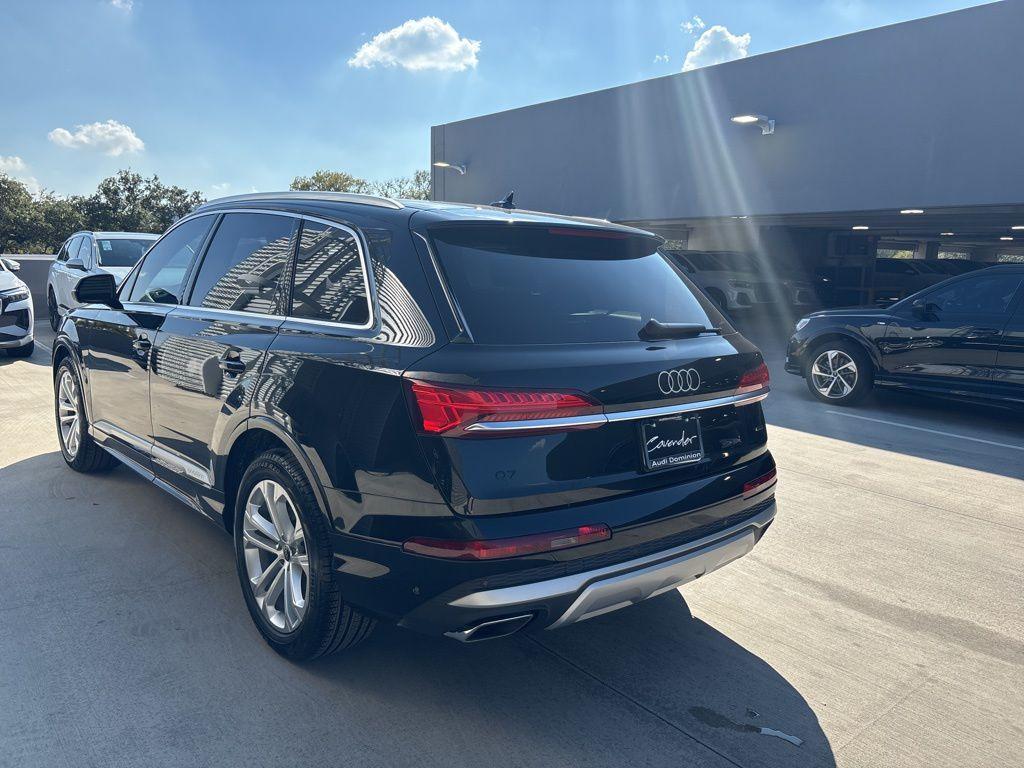 new 2026 Audi Q7 car, priced at $76,445