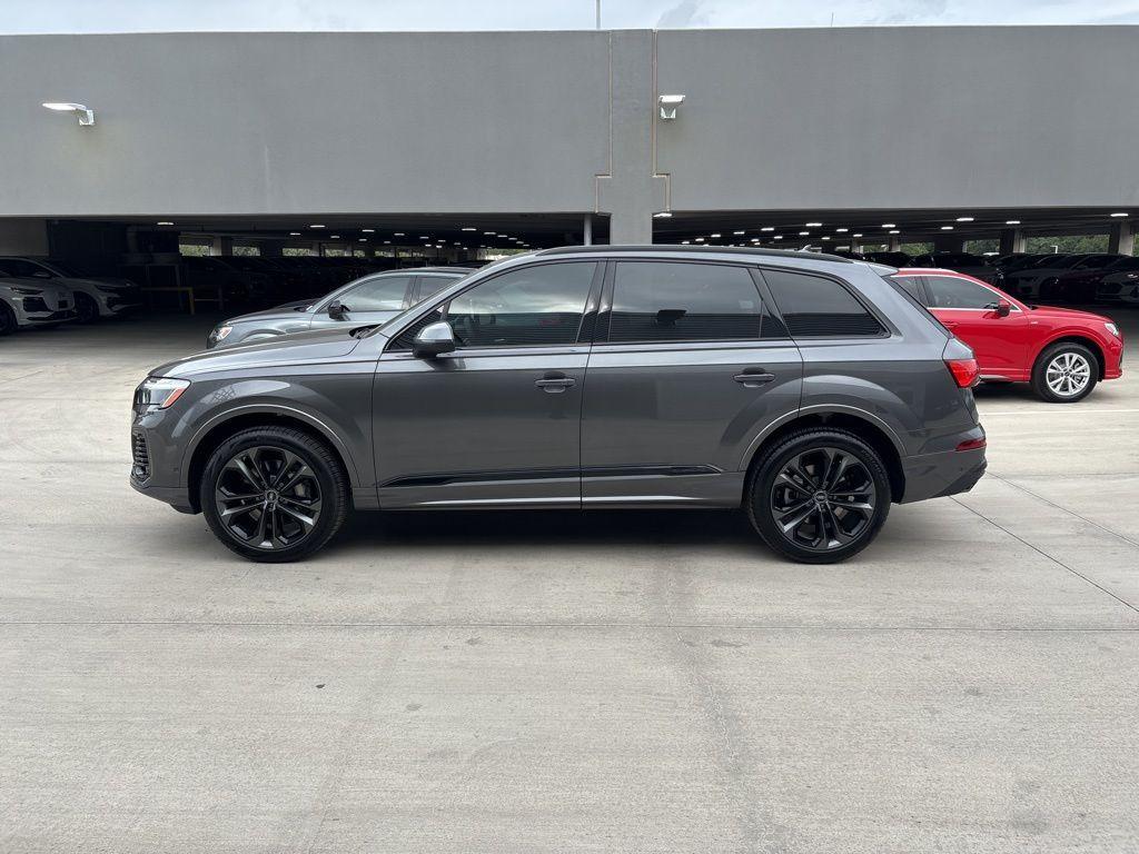 new 2025 Audi Q7 car, priced at $63,487