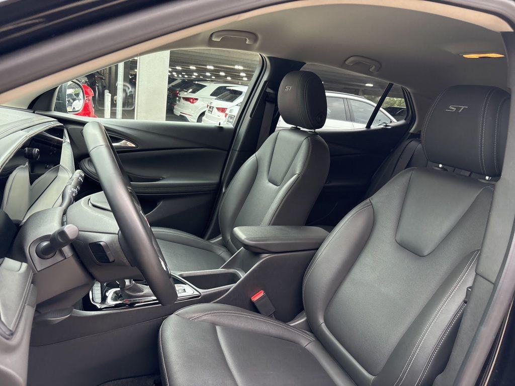used 2024 Buick Encore GX car, priced at $22,191