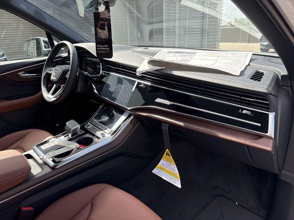 new 2025 Audi Q7 car, priced at $56,896