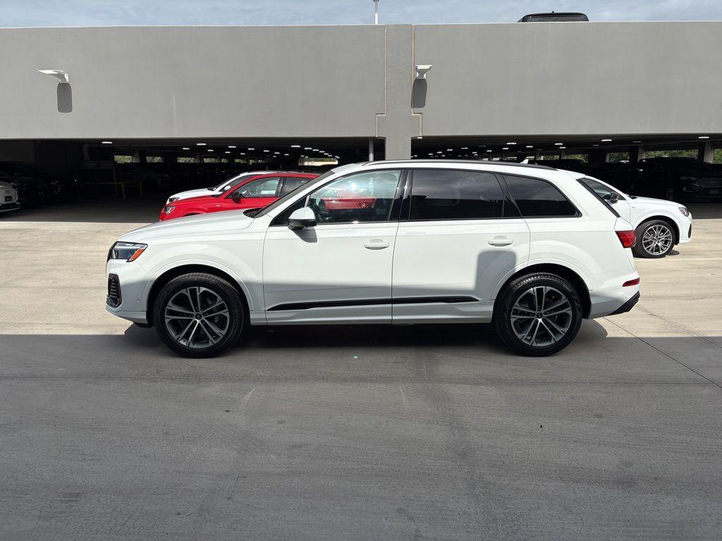 new 2025 Audi Q7 car, priced at $56,896