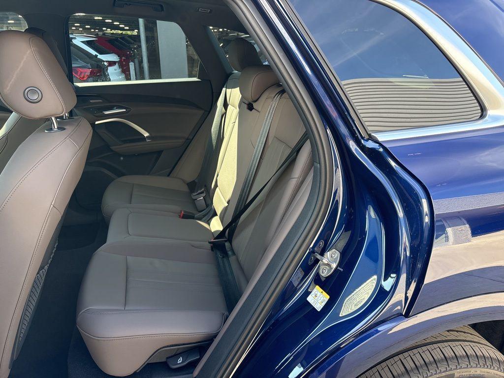 new 2025 Audi Q5 car, priced at $60,350