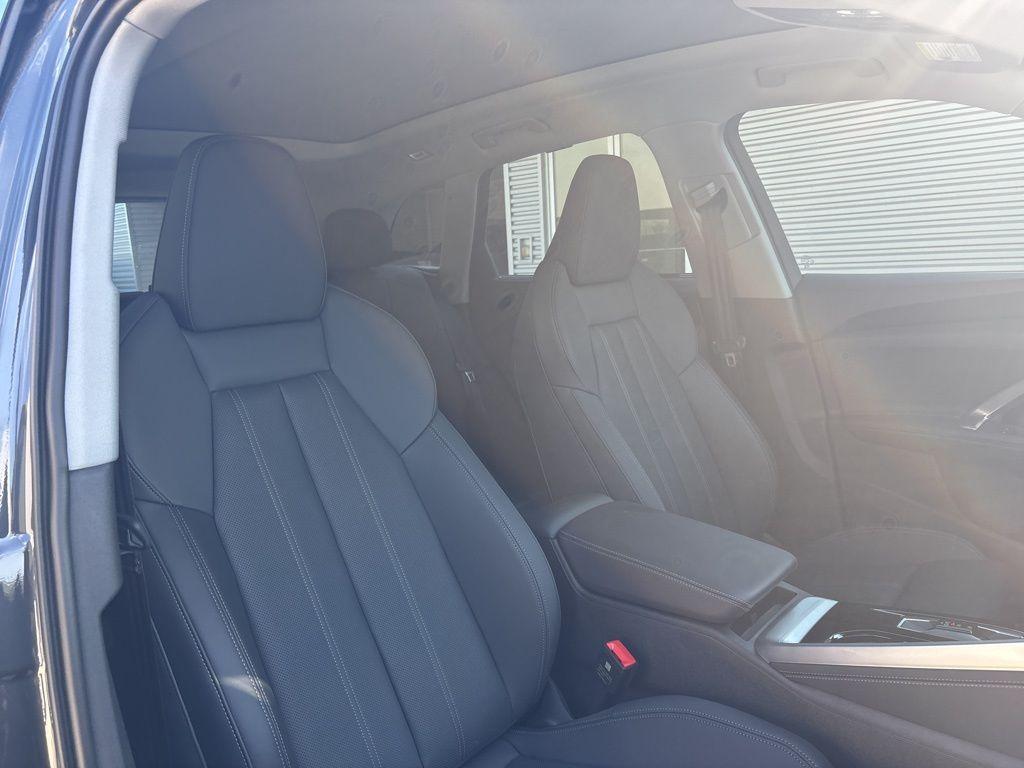 new 2025 Audi Q5 car, priced at $61,390