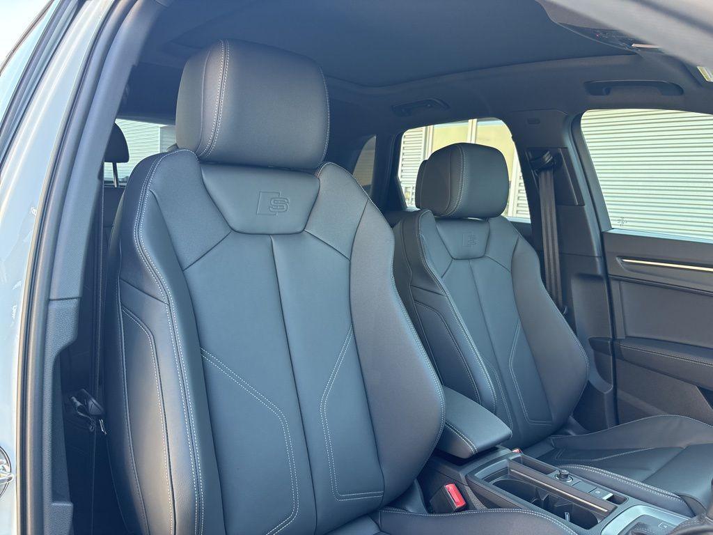 new 2025 Audi Q3 car, priced at $44,610
