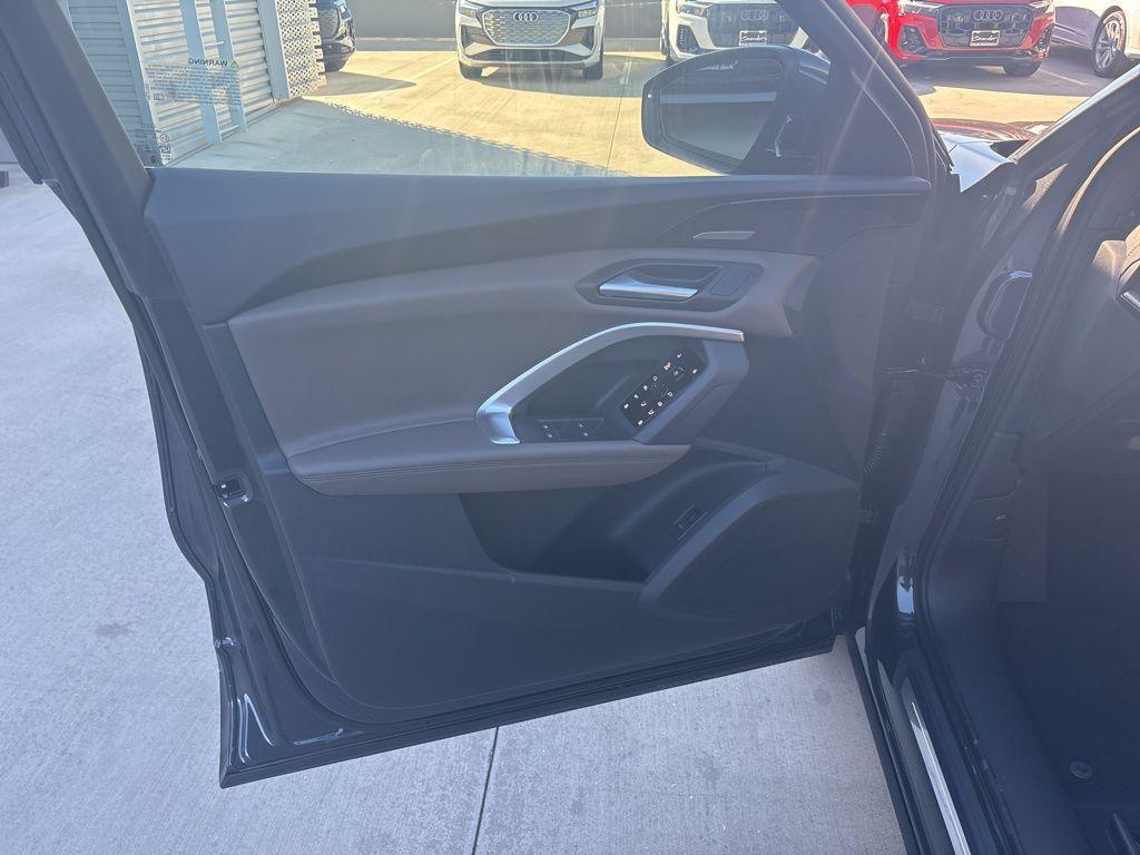 new 2025 Audi Q5 car, priced at $61,535