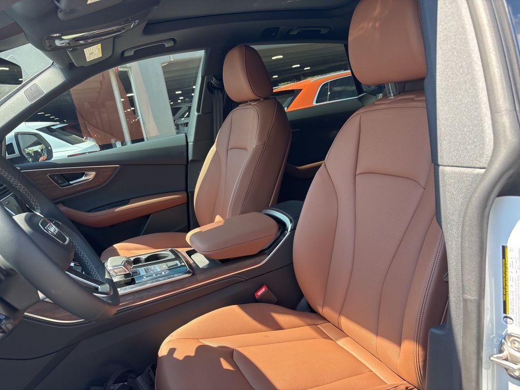 new 2025 Audi Q8 car, priced at $81,465