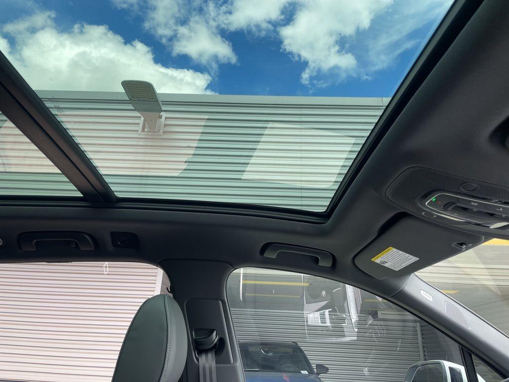 new 2025 Audi Q7 car, priced at $72,346