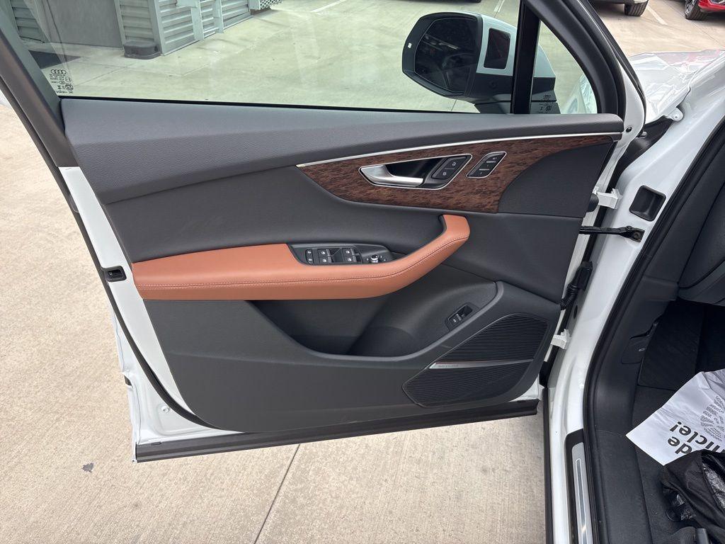 new 2026 Audi Q7 car, priced at $70,895