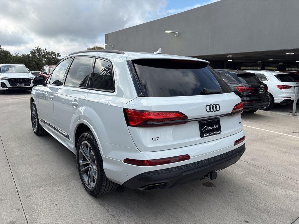 new 2026 Audi Q7 car, priced at $70,895