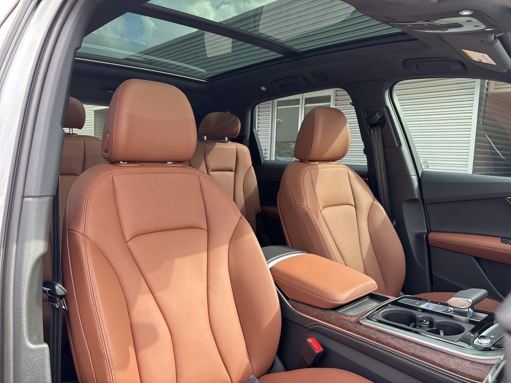new 2026 Audi Q7 car, priced at $70,895