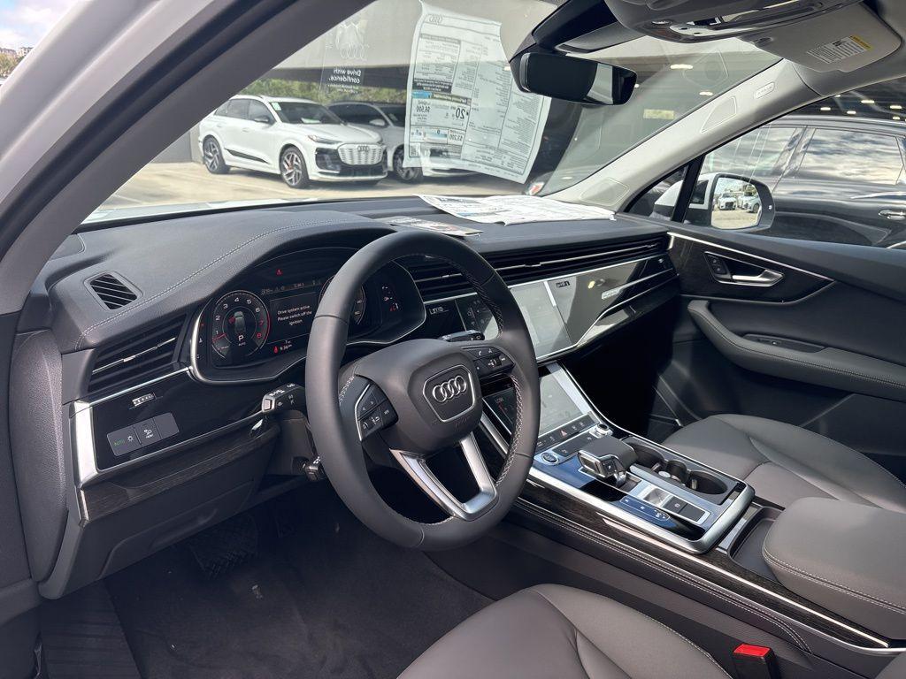 new 2025 Audi Q7 car, priced at $63,537