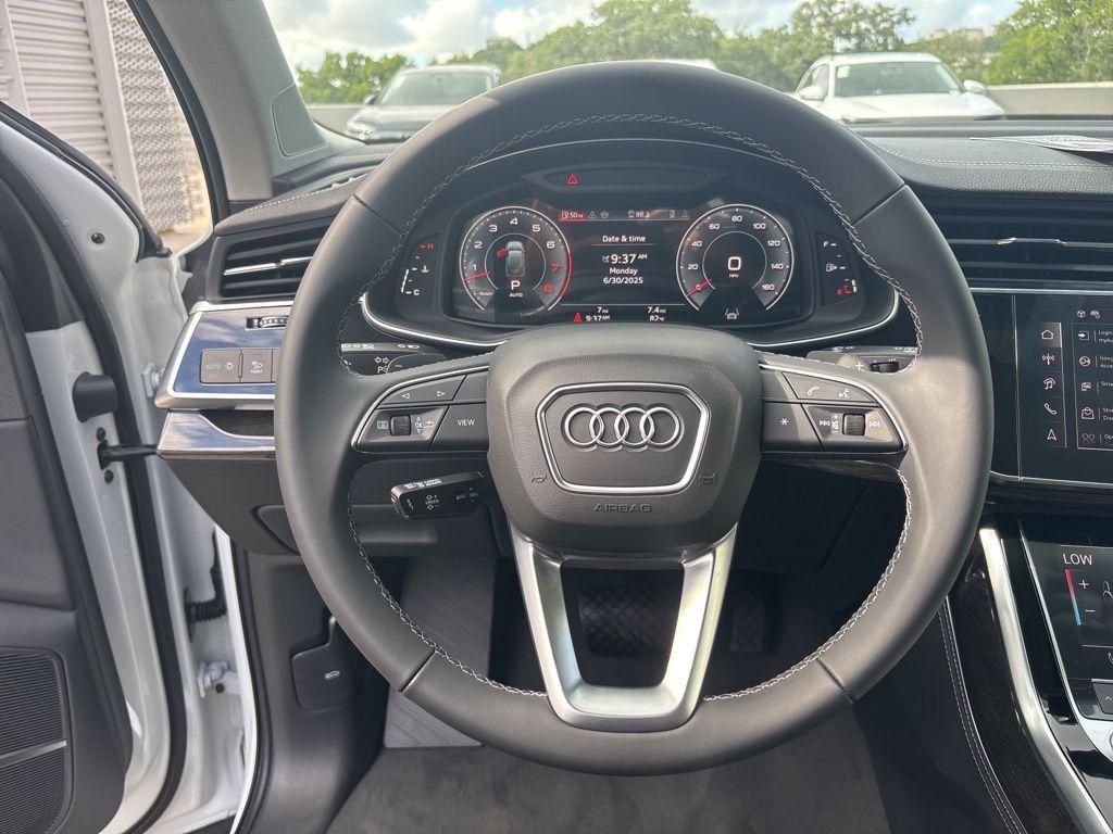 new 2025 Audi Q7 car, priced at $63,537