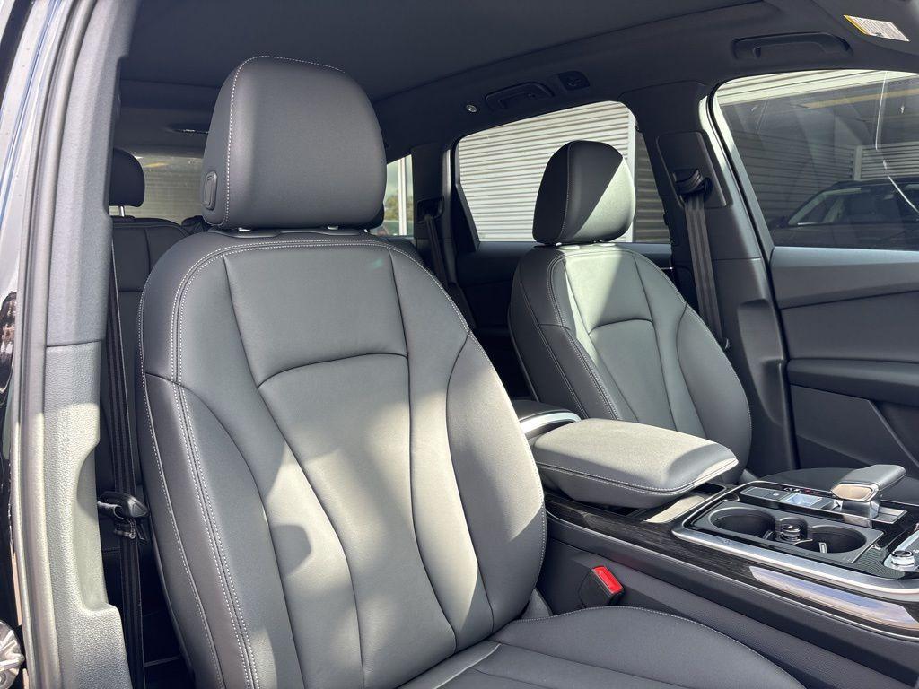 new 2026 Audi Q7 car, priced at $69,895