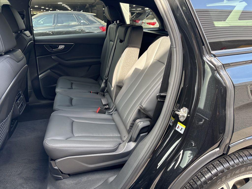new 2026 Audi Q7 car, priced at $69,895
