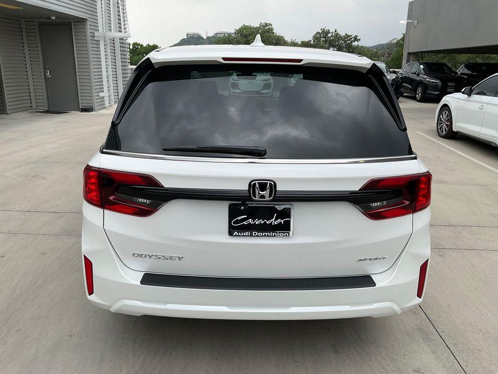 used 2025 Honda Odyssey car, priced at $41,892