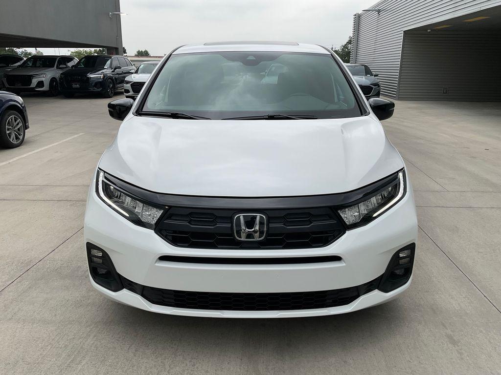 used 2025 Honda Odyssey car, priced at $41,892