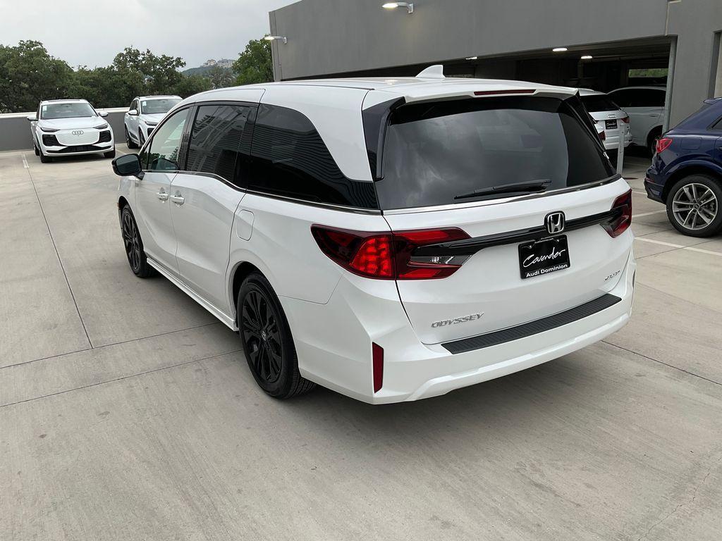 used 2025 Honda Odyssey car, priced at $41,892