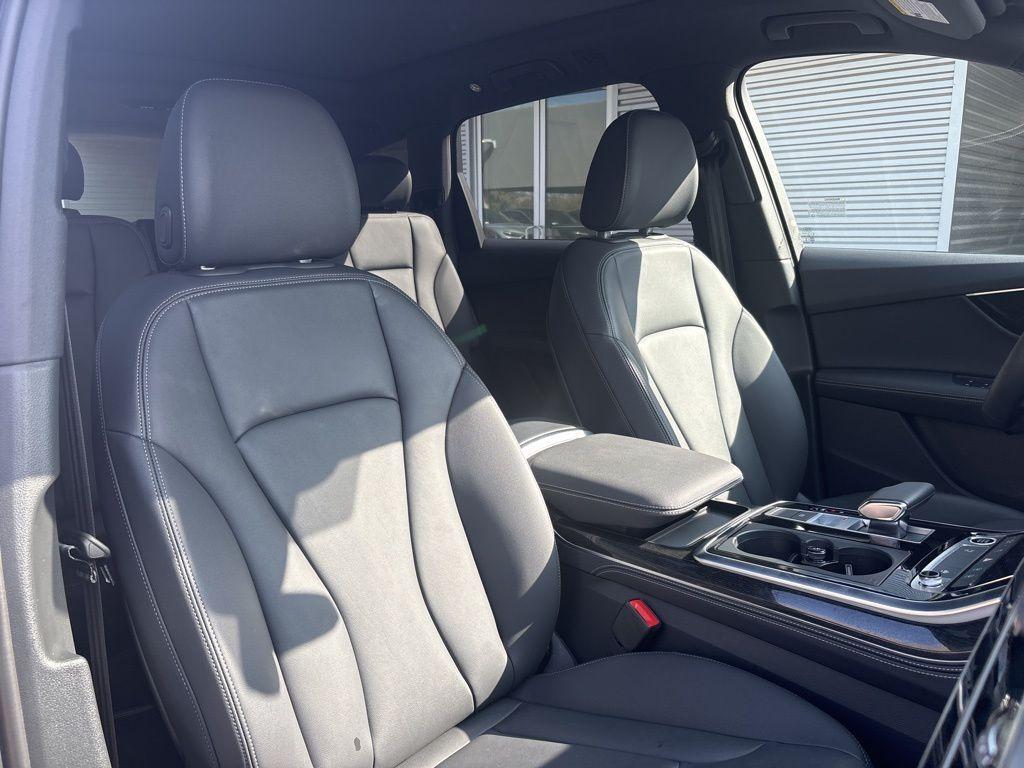 used 2025 Audi Q7 car, priced at $60,991