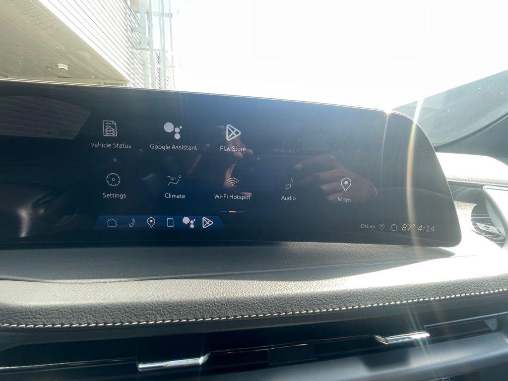 used 2024 Cadillac XT4 car, priced at $34,793
