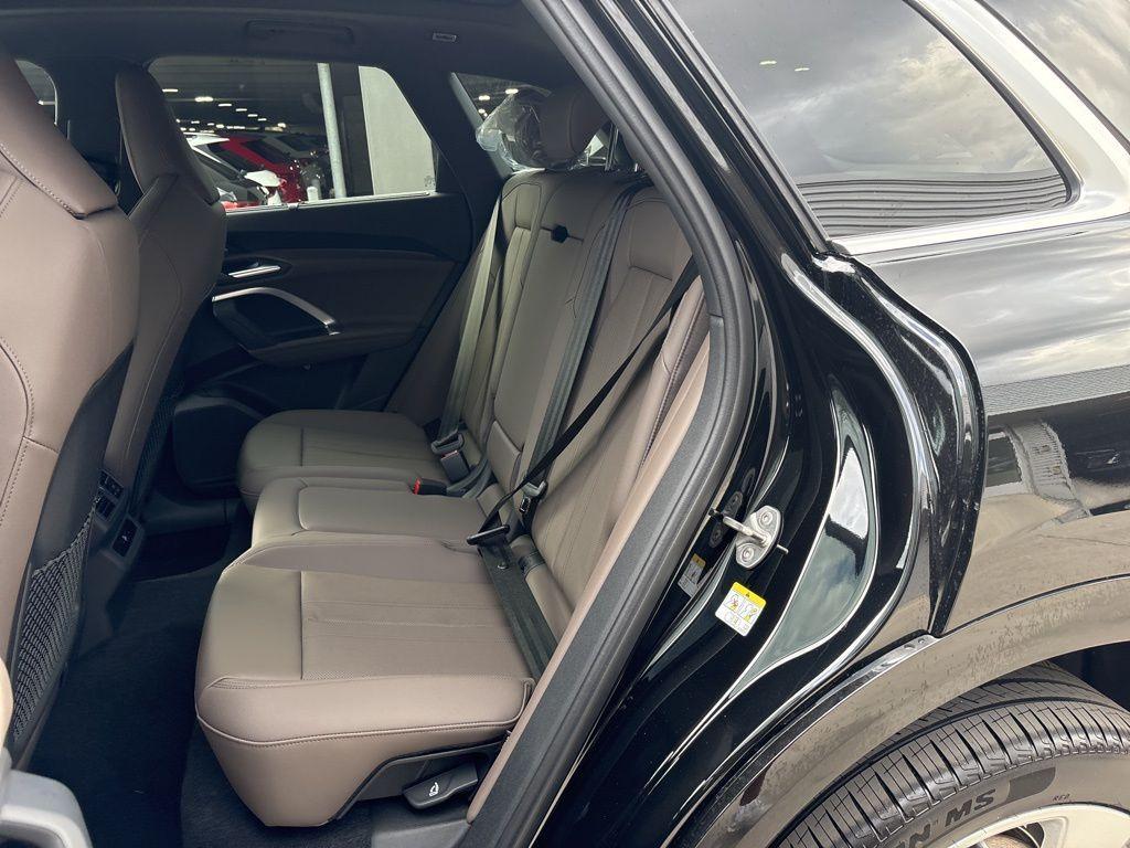 new 2025 Audi Q5 car, priced at $61,950