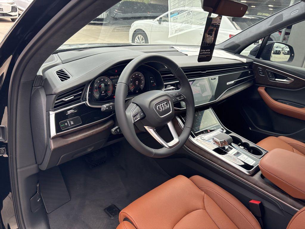 new 2025 Audi Q7 car, priced at $77,045