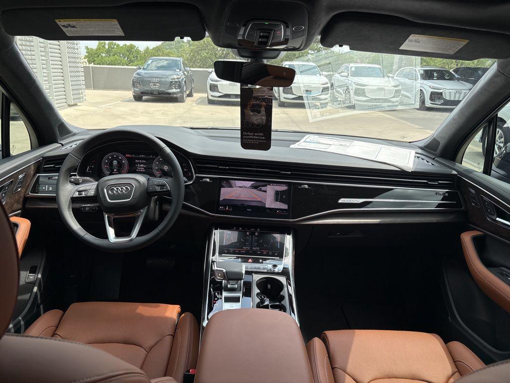 new 2025 Audi Q7 car, priced at $77,045
