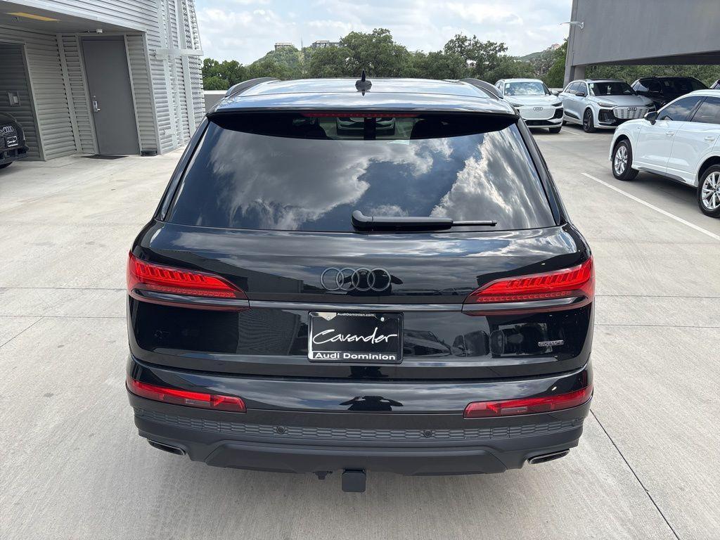 new 2025 Audi Q7 car, priced at $77,045