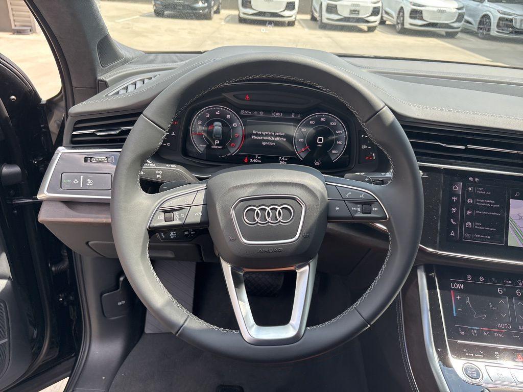 new 2025 Audi Q7 car, priced at $77,045