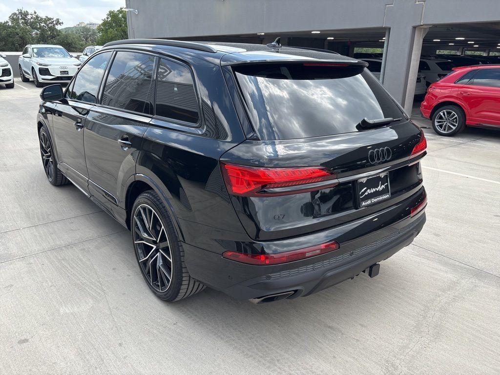 new 2025 Audi Q7 car, priced at $77,045