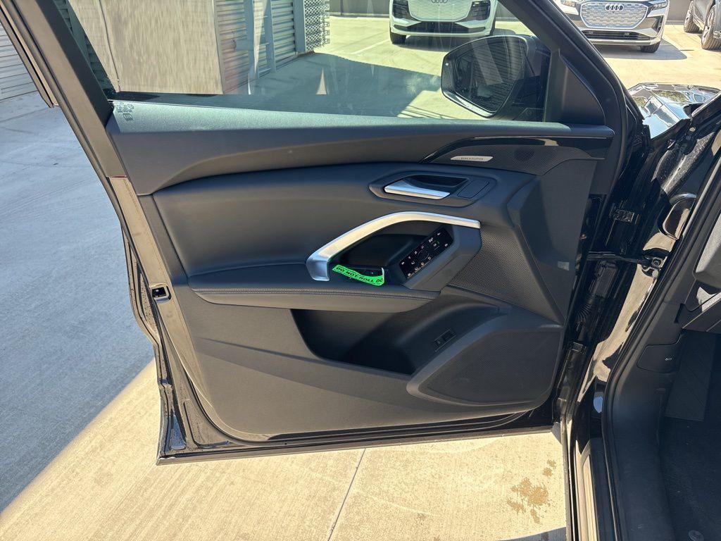 new 2025 Audi Q5 car, priced at $60,500