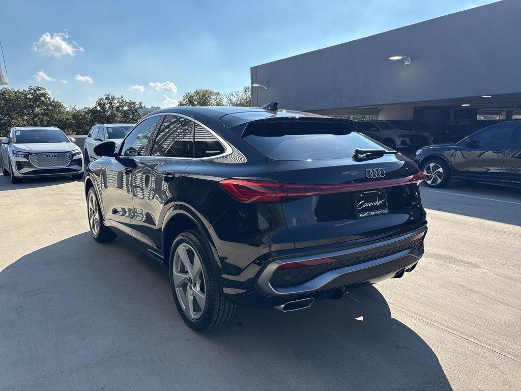 new 2025 Audi Q5 car, priced at $61,490