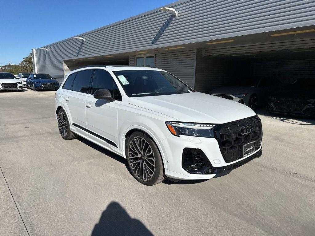 new 2025 Audi SQ7 car, priced at $105,578