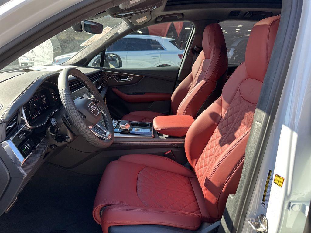 new 2025 Audi SQ7 car, priced at $105,578