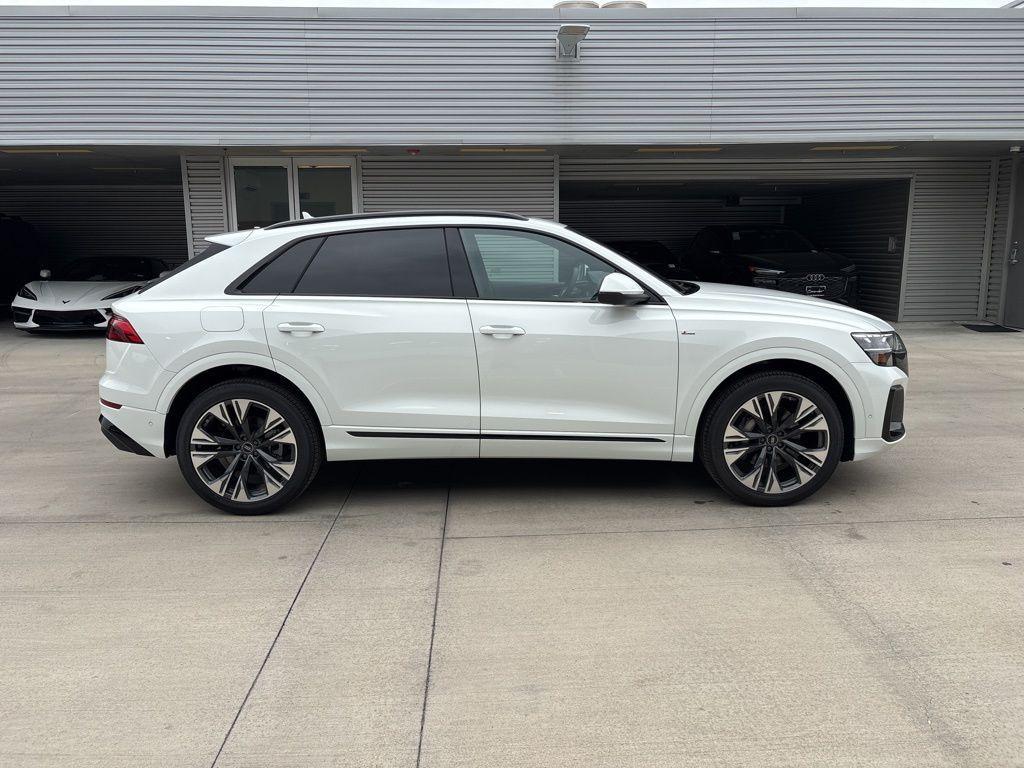 new 2025 Audi Q8 car, priced at $77,389