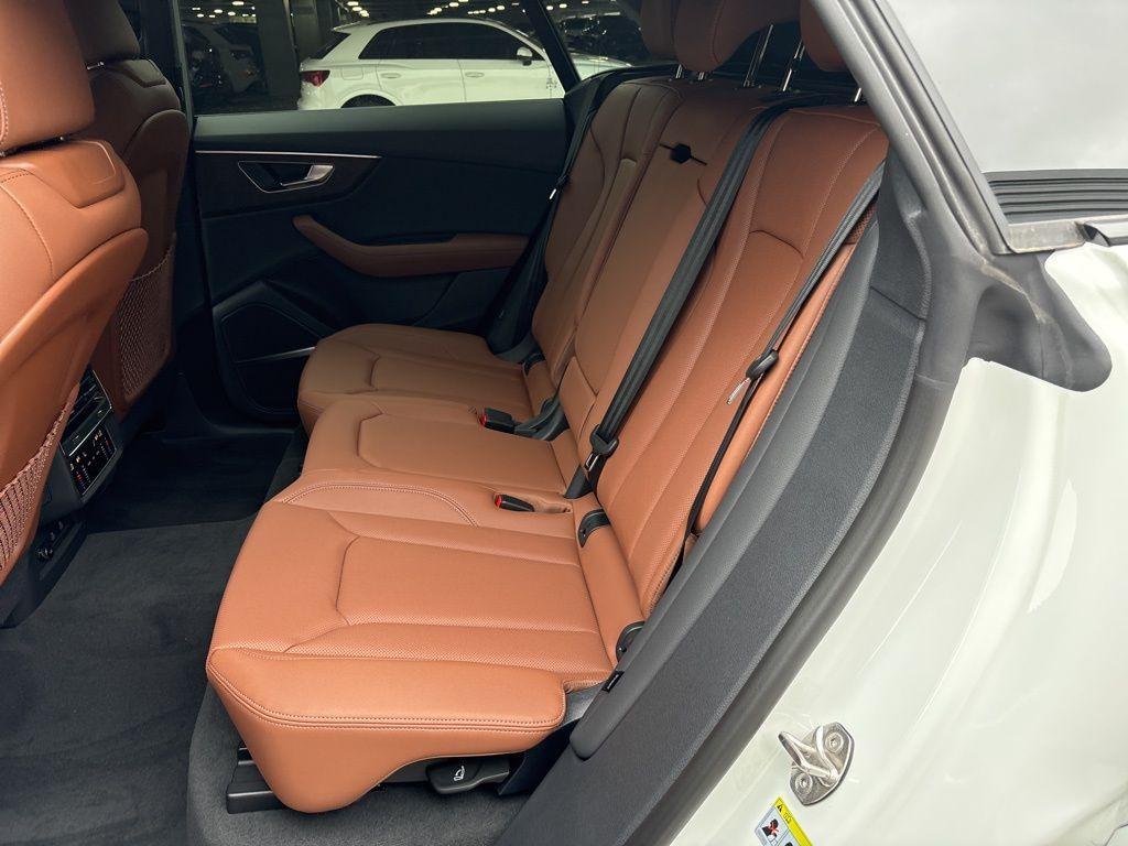 new 2025 Audi Q8 car, priced at $77,389