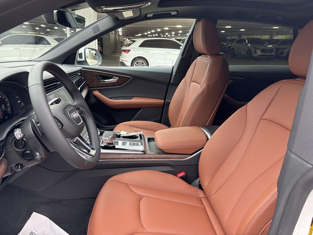 new 2025 Audi Q8 car, priced at $77,389