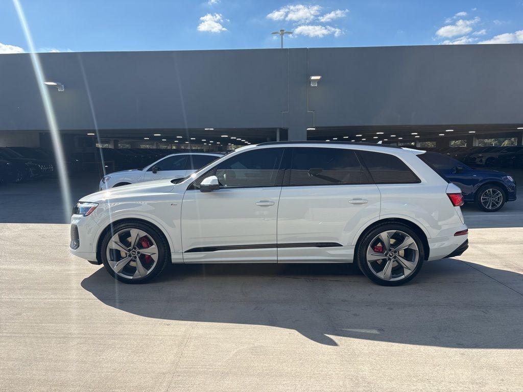 new 2026 Audi Q7 car, priced at $85,840